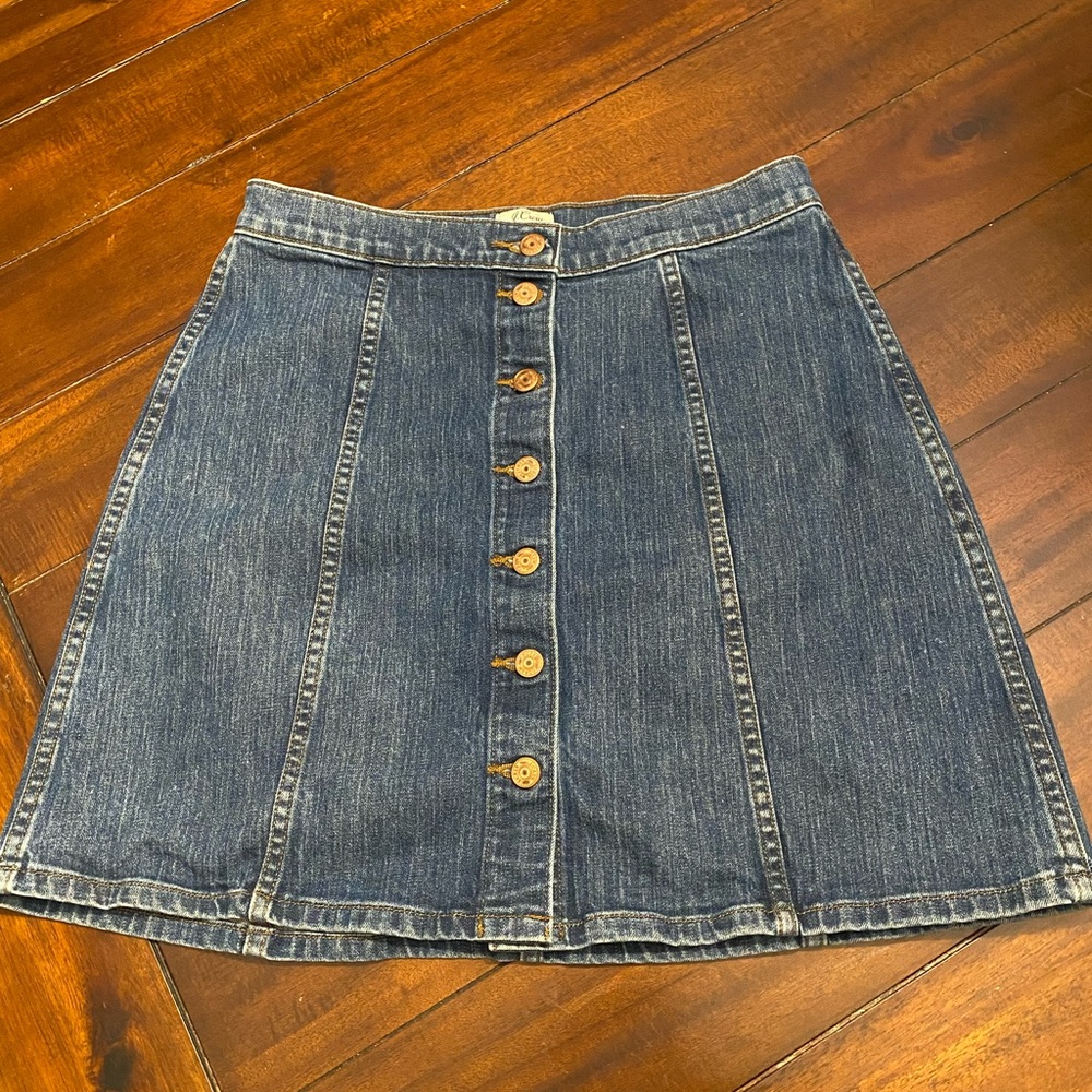 J.crew Women's Button Front Denim Skirt dark Denim size 30.